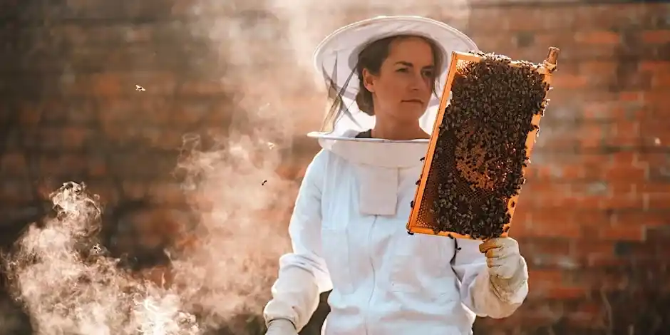 Woodland Beekeeping Feast With Amy Newsome